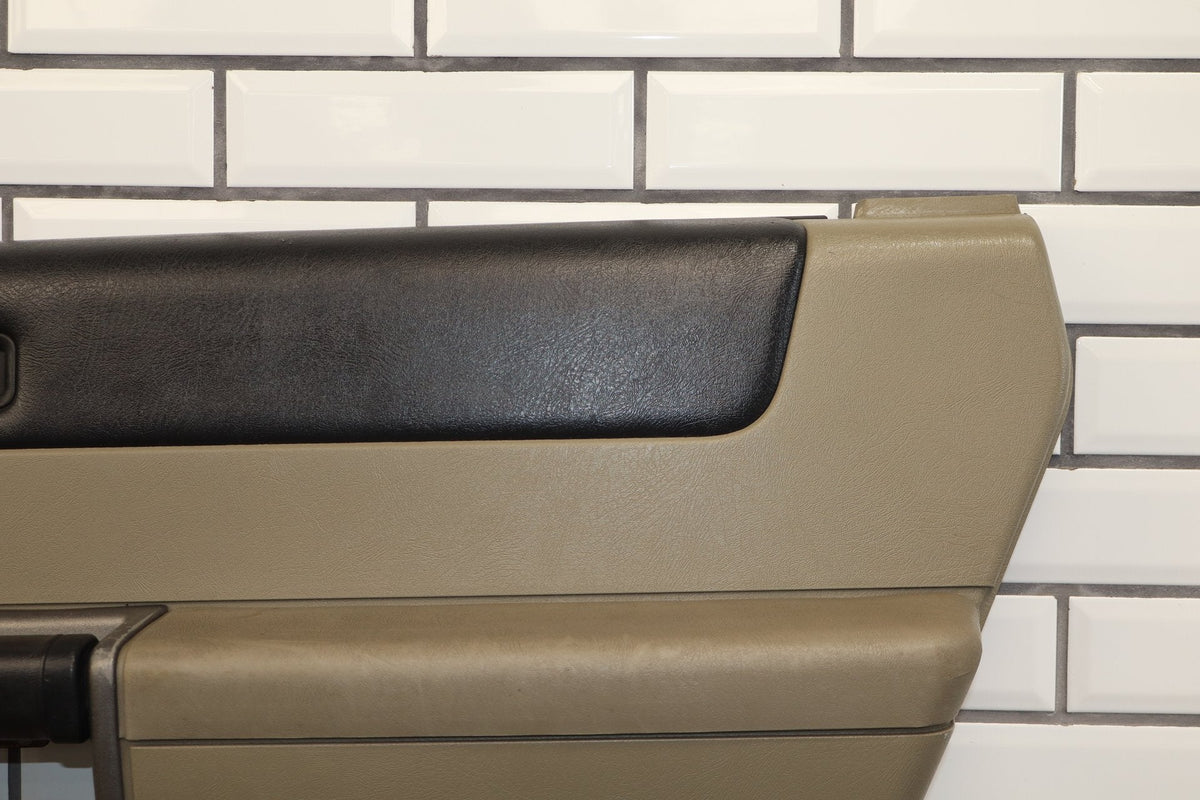 2003-2004 Hummer H2 - Right Rear Interior Trim Panel Wheat 502 10358808