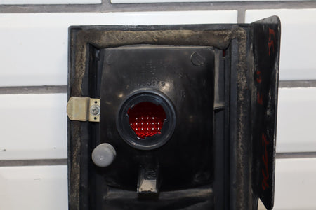 2003-2004 Hummer H2 Right Tail Light 15193459