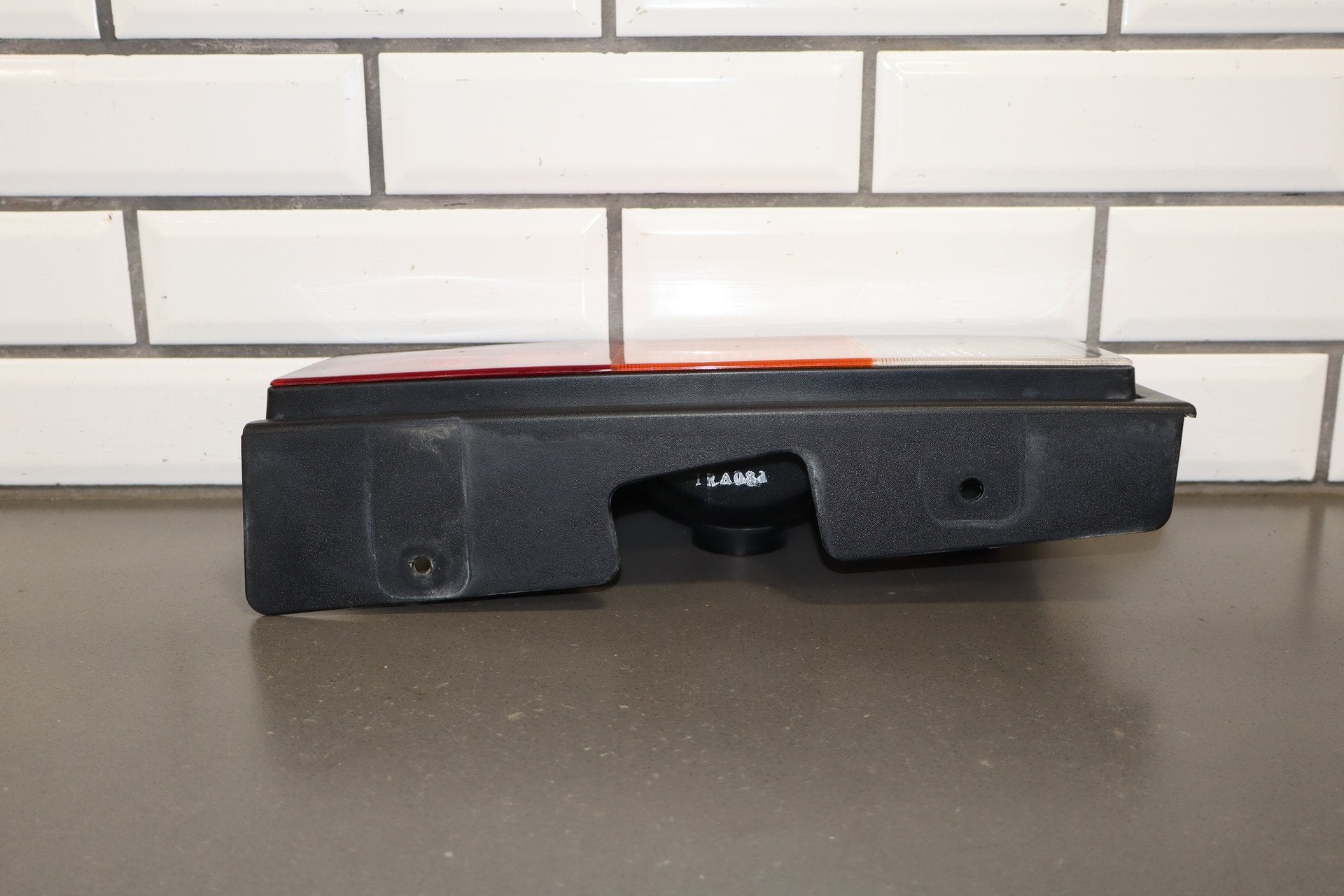 2003-2004 Hummer H2 Right Tail Light 15193459