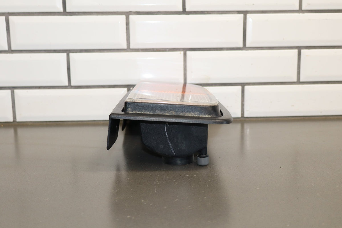 2003-2004 Hummer H2 Right Tail Light 15193459