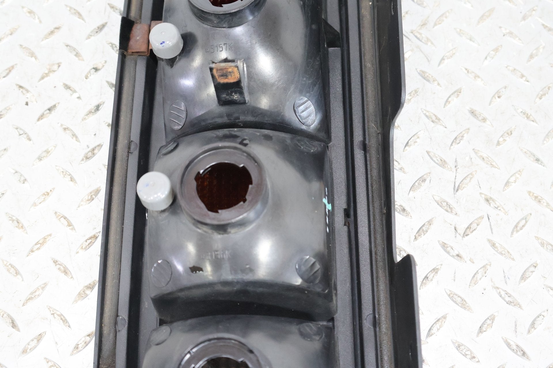 2003-2004 Hummer H2 Right Tail Light 15193459