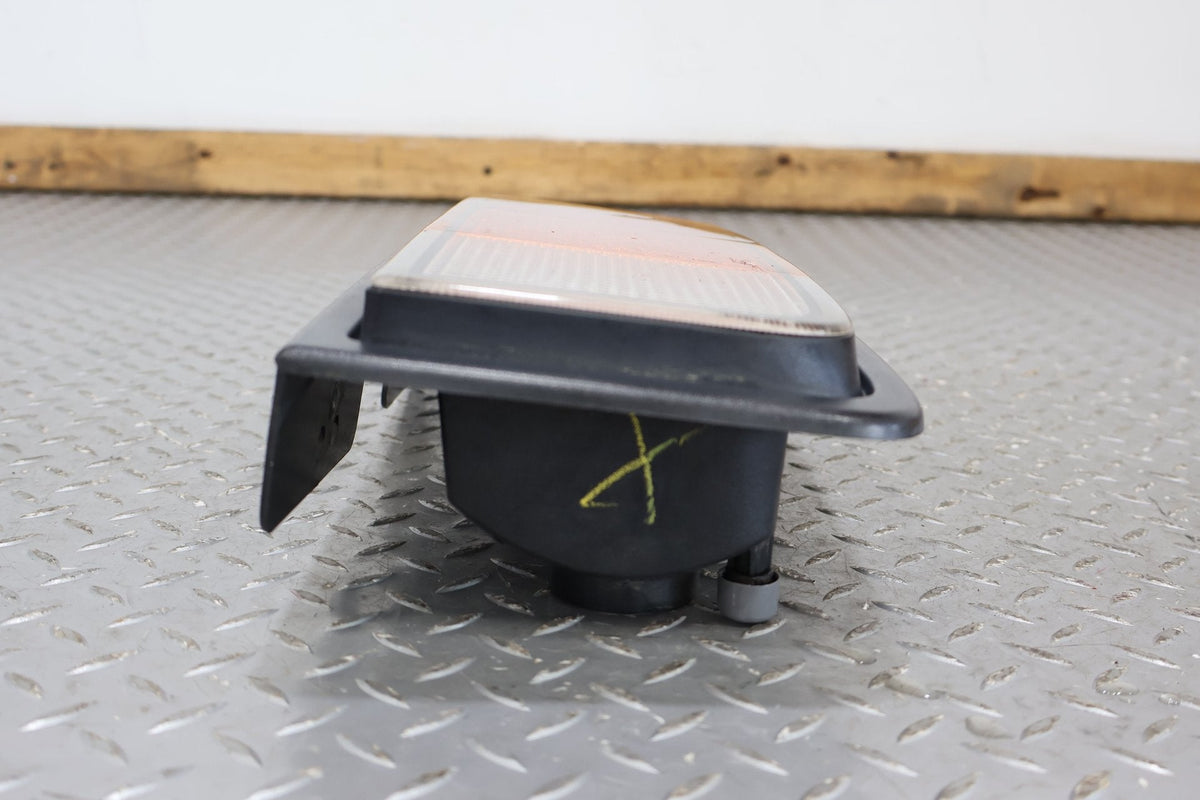 2003-2004 Hummer H2 Right Tail Light 15193459