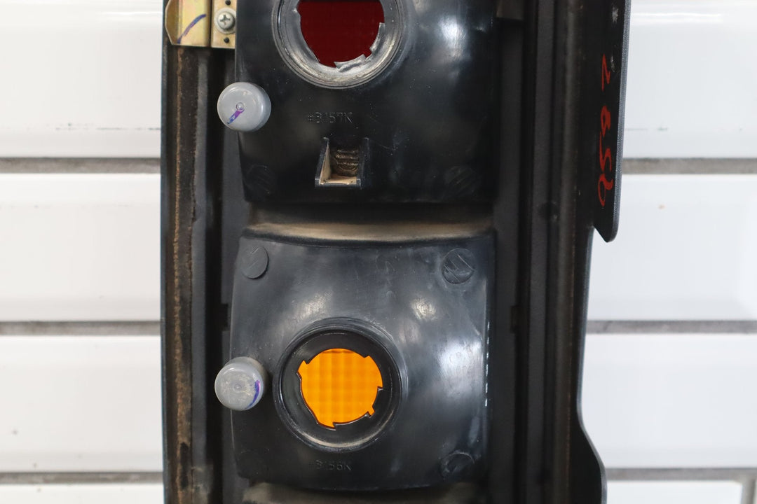 2003 - 2004 Hummer H2 Right Tail Light 15193459