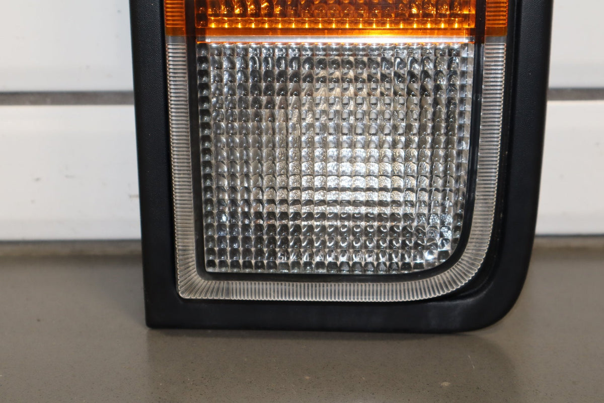 2003-2004 Hummer H2 Right Tail Light 15193459