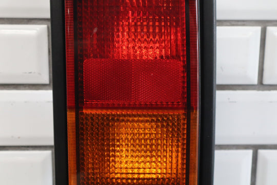 2003 - 2004 Hummer H2 Right Tail Light 15193459