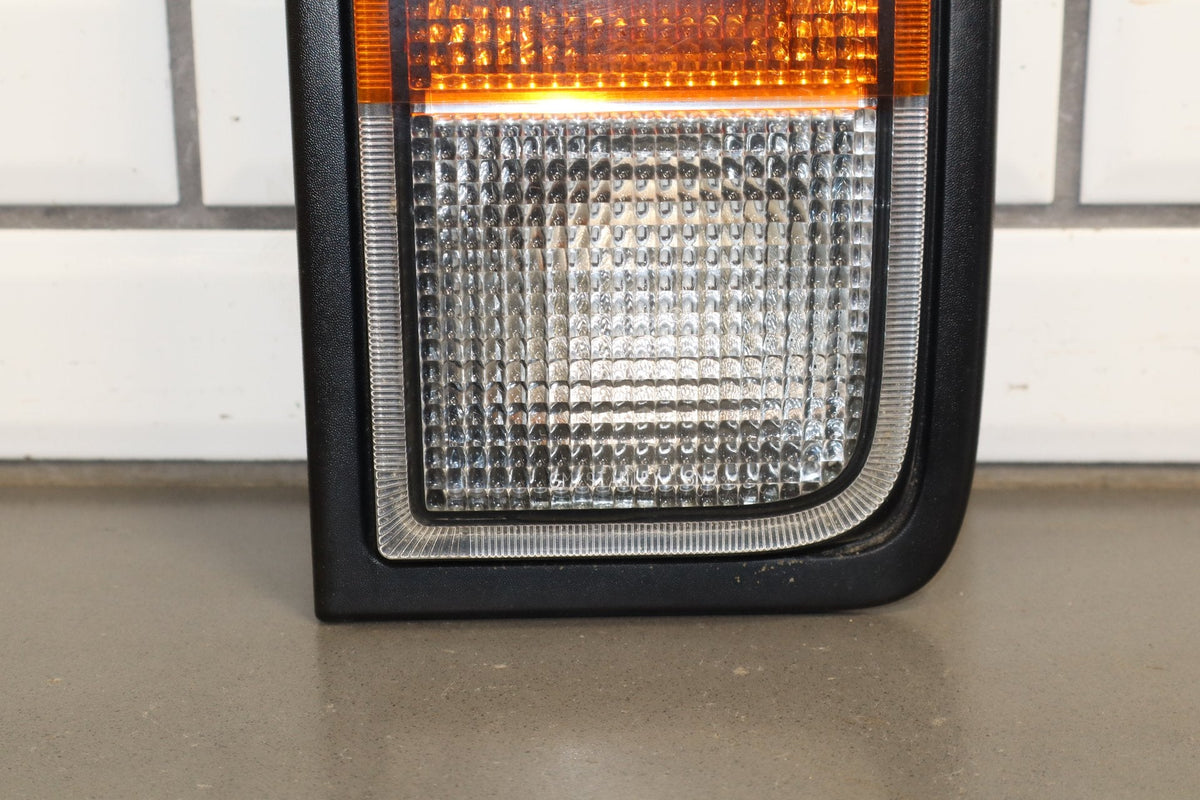 2003-2004 Hummer H2 Right Tail Light 15193459