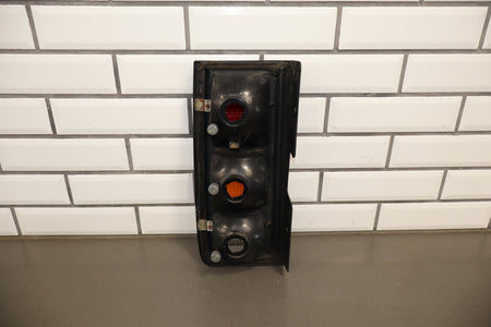 2003-2004 Hummer H2 Right Tail Light 15193459