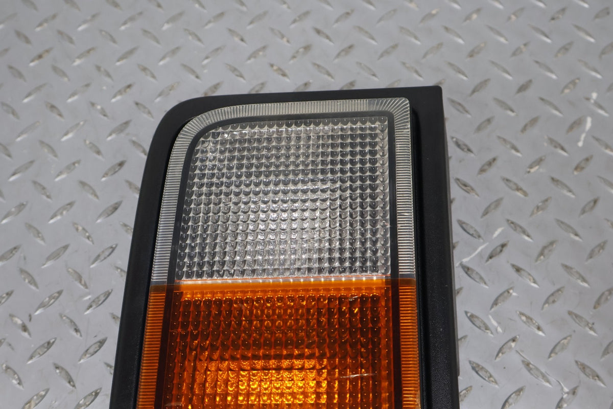 2003-2004 Hummer H2 Right Tail Light 15193459