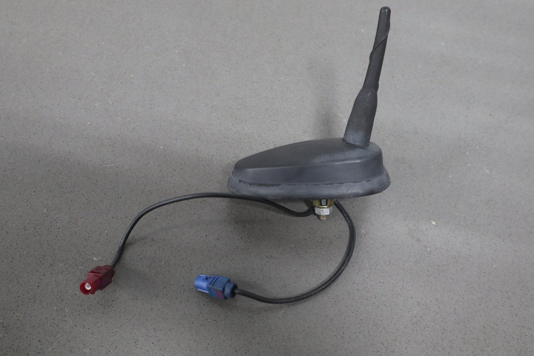 2003 - 2004 Hummer H2 Roof Mounted Antenna PN: 15175079