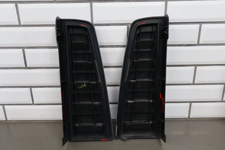 2003-2004 Hummer H2 Taillight Set Left Right W/ Painted Tail Panel Moldings