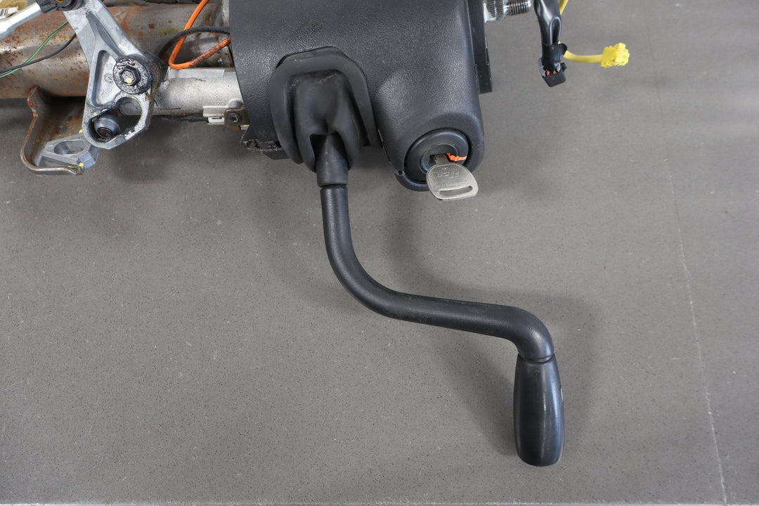 2003 - 2005 Chevrolet Silverado 2500 Steering Column 19133736