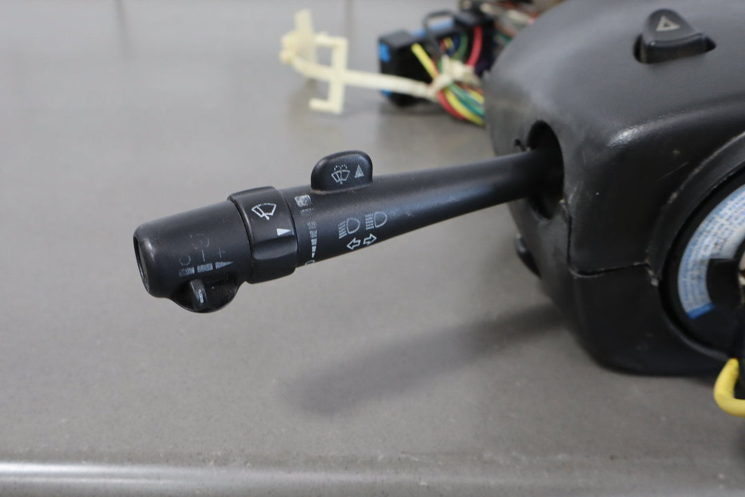 2003 - 2005 Chevrolet Silverado 2500 Steering Column 19133736