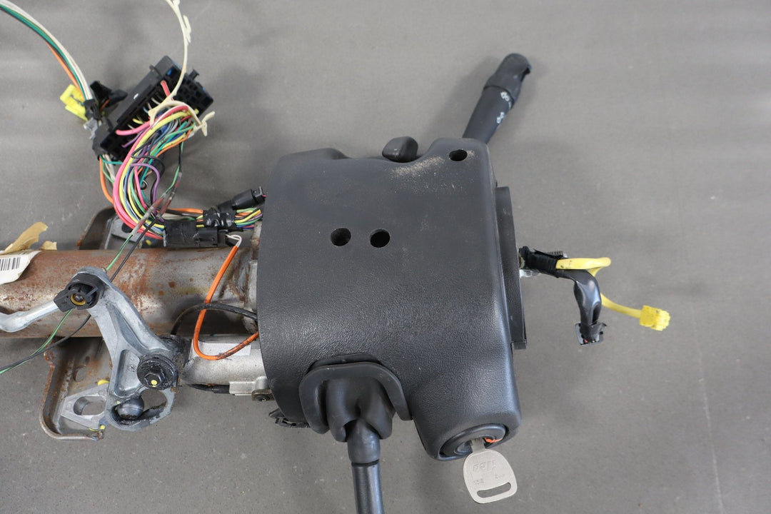 2003 - 2005 Chevrolet Silverado 2500 Steering Column 19133736