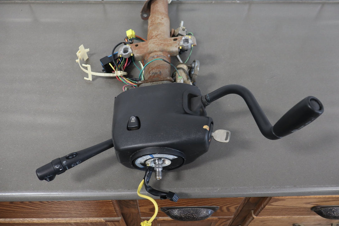 2003 - 2005 Chevrolet Silverado 2500 Steering Column 19133736