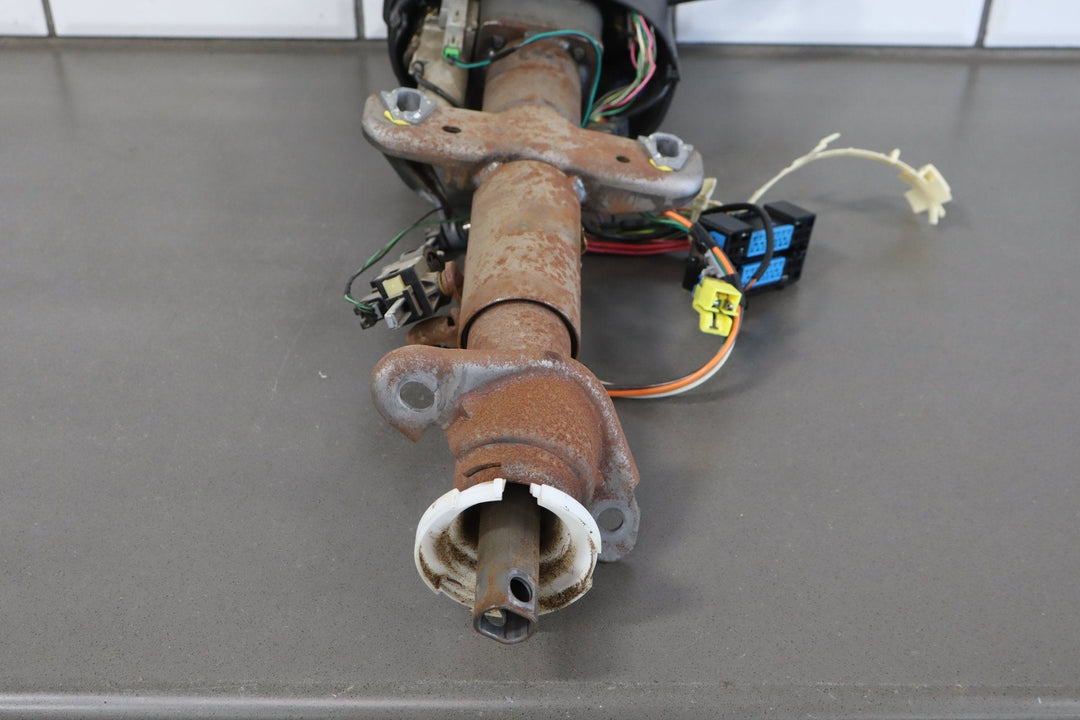 2003 - 2005 Chevrolet Silverado 2500 Steering Column 19133736