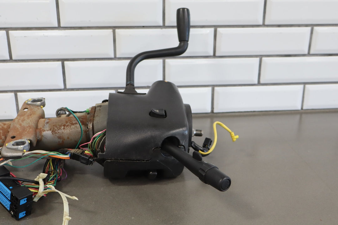 2003 - 2005 Chevrolet Silverado 2500 Steering Column 19133736