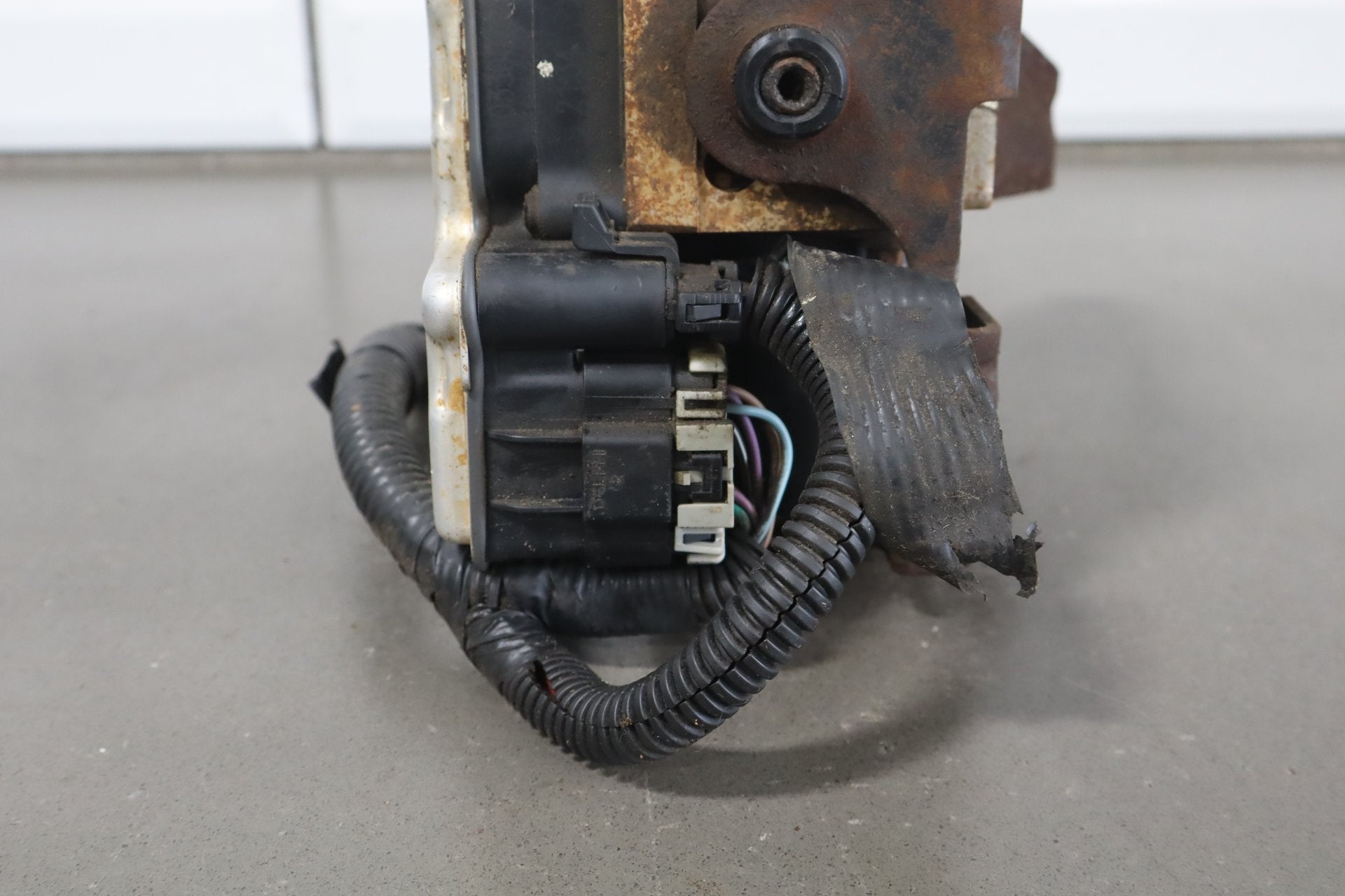 2003-2005 Chevrolet Silverado 2500HD ABS Brake Unit 15212923 OEM