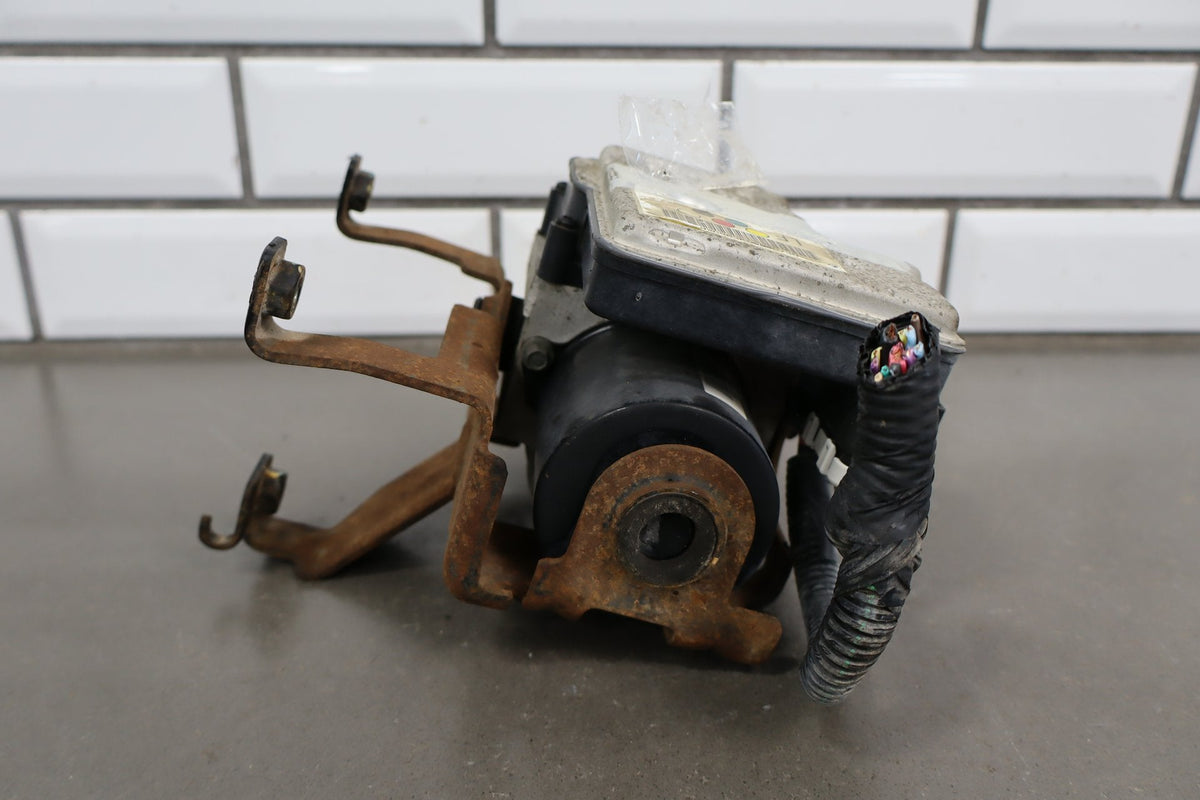 2003-2005 Chevrolet Silverado 2500HD ABS Brake Unit 15212923 OEM Southern