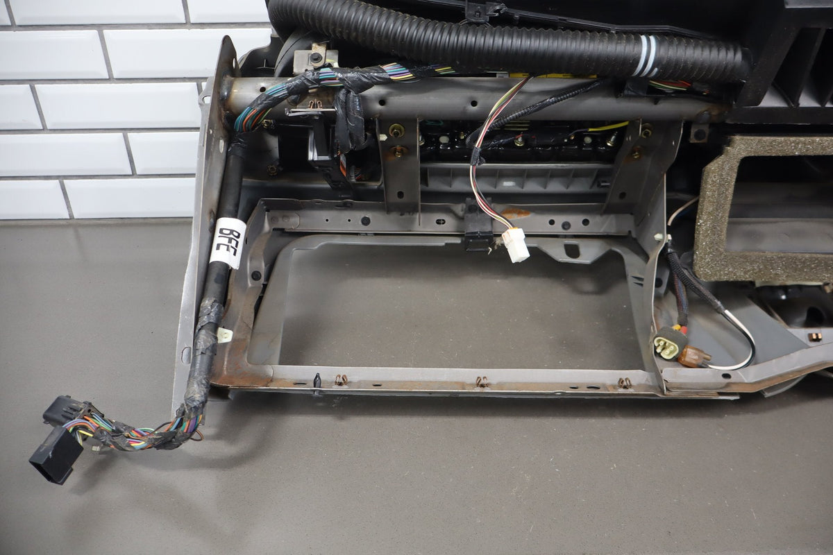 2003-2005 Ford F-250 Dash Panel Medium Flint 52