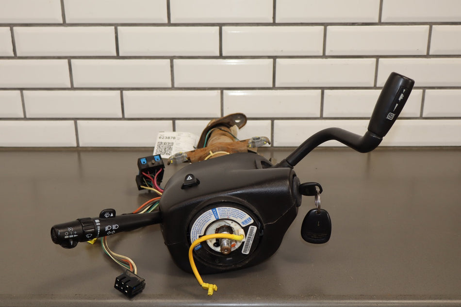 2003-2005 GMC Sierra 2500 2500HD Steering Column 19133736