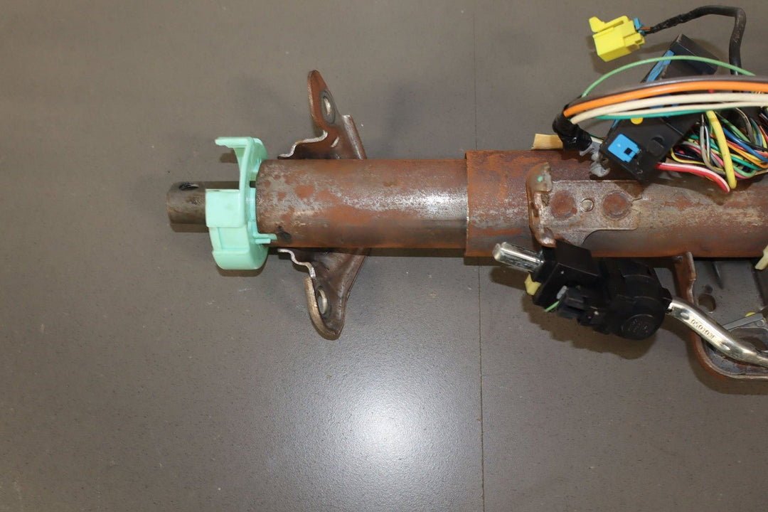 2003 - 2005 GMC Sierra 2500HD Tilt Steering Column with Keys/Switches 19133736