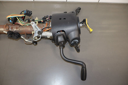 2003 - 2005 GMC Sierra 2500HD Tilt Steering Column with Keys/Switches 19133736