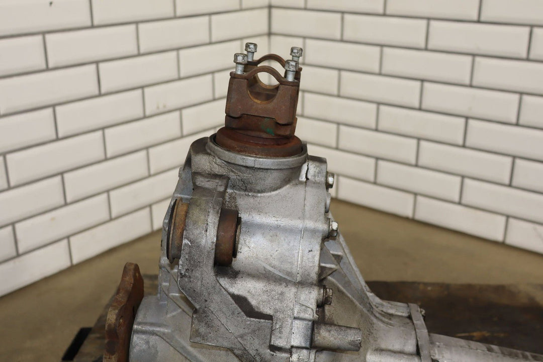 2003 - 2005 GMC Yukon AWD 3.73 Front Differential Assembly 15839874