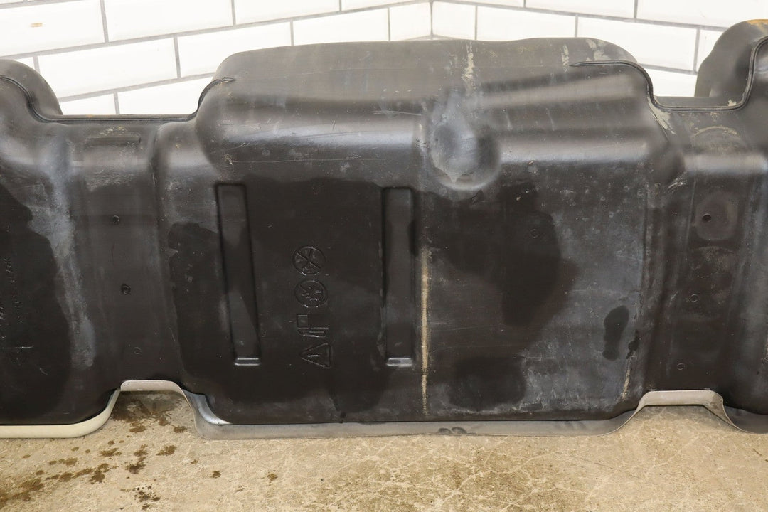 2003 - 2005 GMC Yukon Denali 6.0L LQ4 Fuel Tank with Pump Tested Genuine