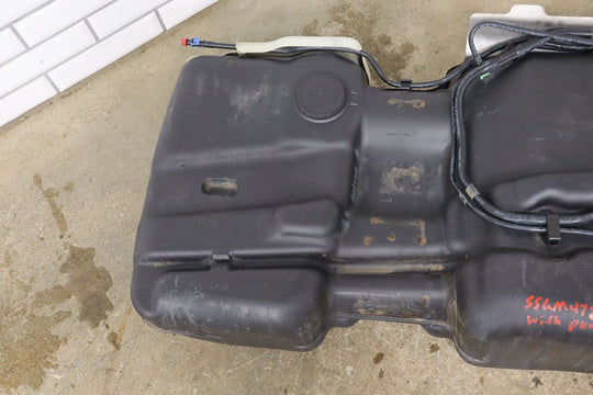 2003 - 2005 GMC Yukon Denali 6.0L LQ4 Fuel Tank with Pump Tested Genuine