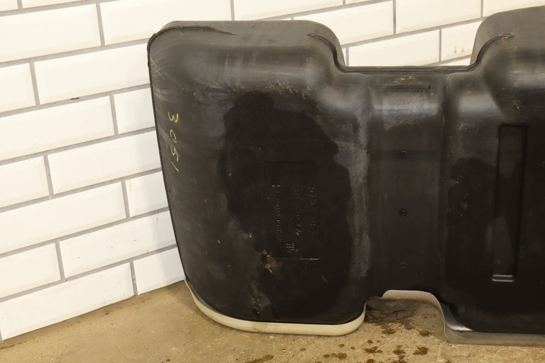 2003 - 2005 GMC Yukon Denali 6.0L LQ4 Fuel Tank with Pump Tested Genuine