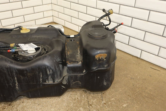 2003 - 2005 GMC Yukon Denali 6.0L LQ4 Fuel Tank with Pump Tested Genuine