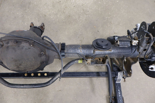 2003 - 2005 GMC Yukon Denali Escalade 3.73 Rear Axle Assembly 15135401 Genuine