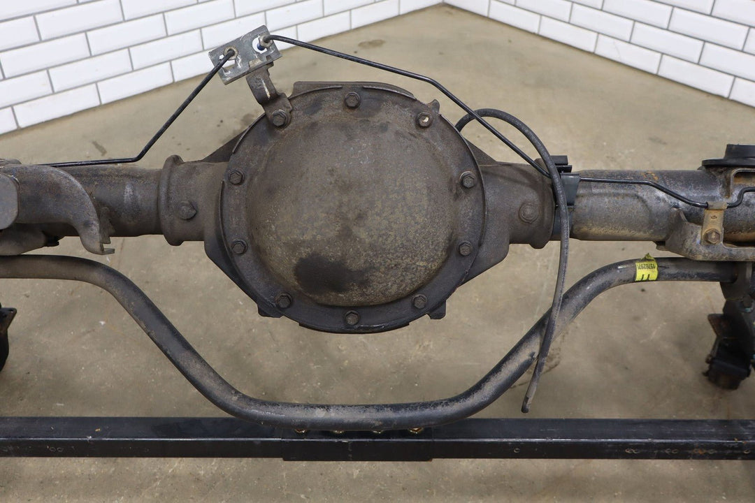 2003 - 2005 GMC Yukon Denali Escalade 3.73 Rear Axle Assembly 15135401 Genuine