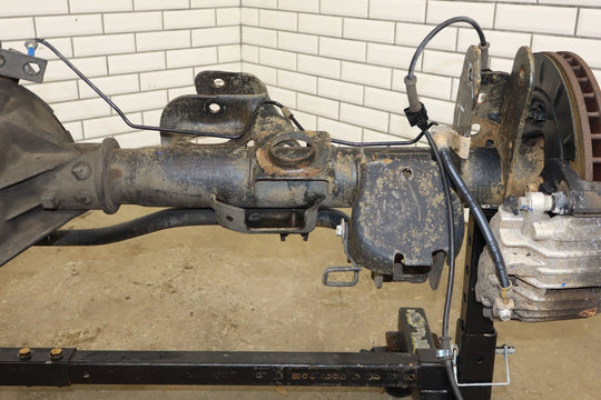 2003 - 2005 GMC Yukon Denali Escalade 3.73 Rear Axle Assembly 15135401 Genuine