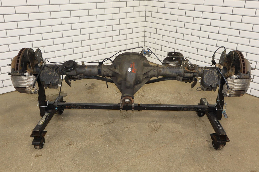 2003 - 2005 GMC Yukon Denali Escalade 3.73 Rear Axle Assembly 15135401 Genuine