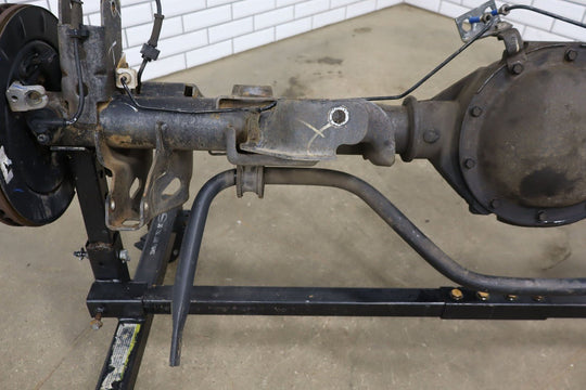 2003 - 2005 GMC Yukon Denali Escalade 3.73 Rear Axle Assembly 15135401 Genuine