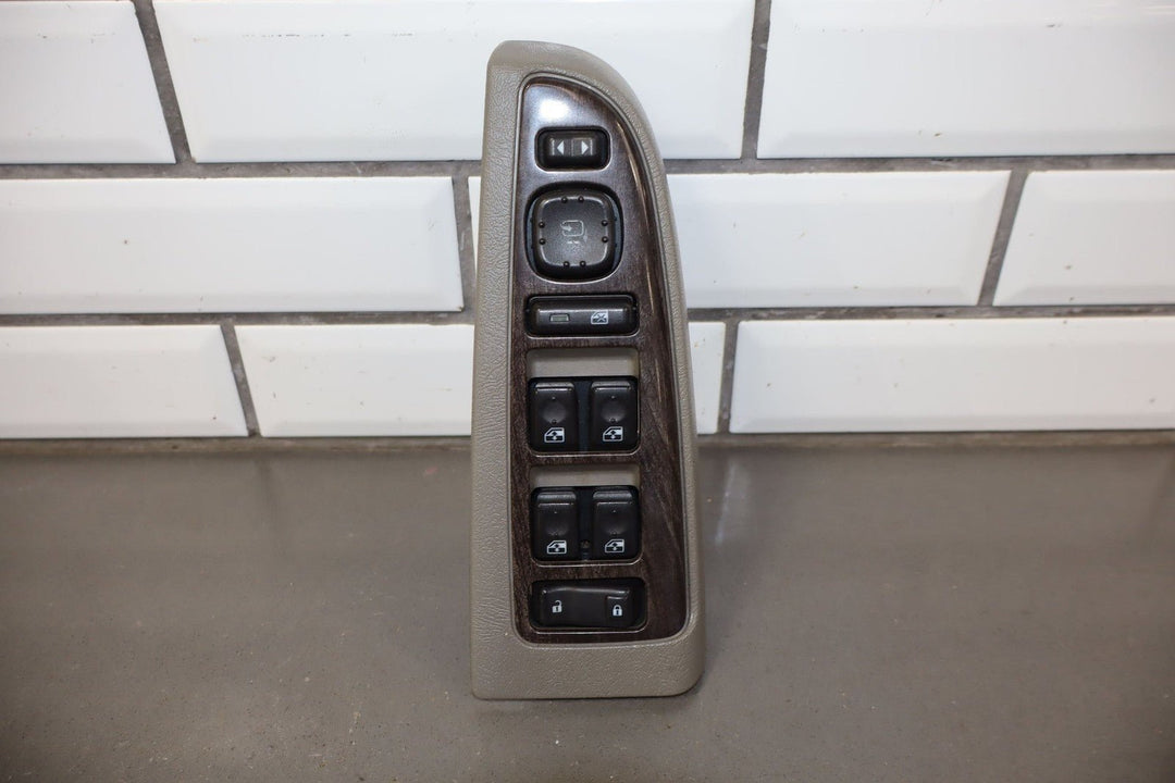 2003 - 2005 GMC Yukon Denali Front Door Pair Woodgrain Stone Gray