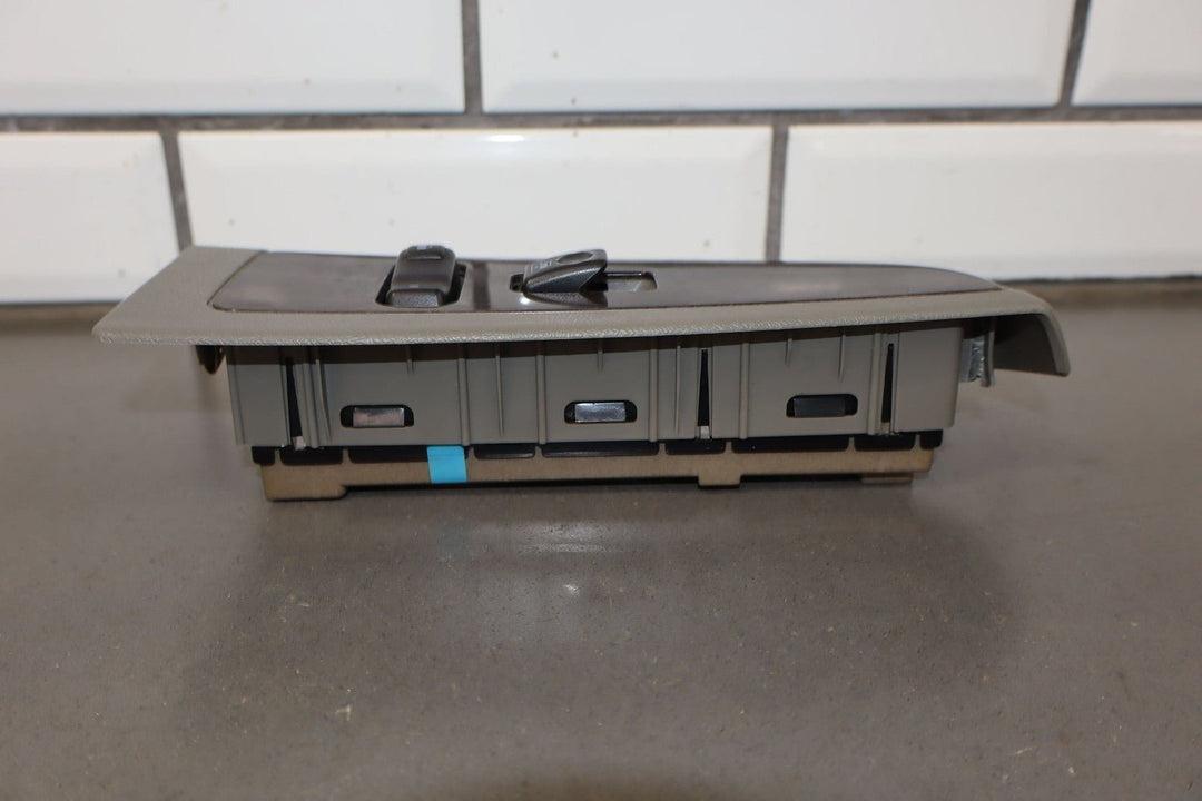 2003 - 2005 GMC Yukon Denali Front Door Pair Woodgrain Stone Gray