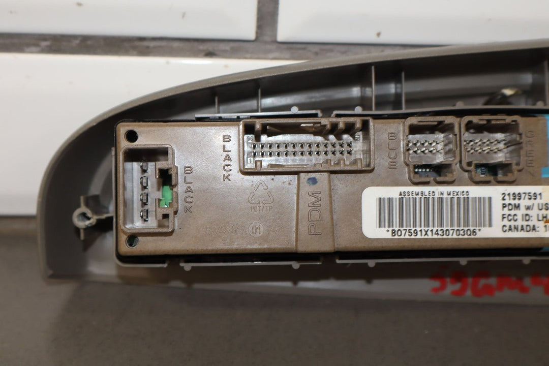 2003 - 2005 GMC Yukon Denali Front Door Pair Woodgrain Stone Gray