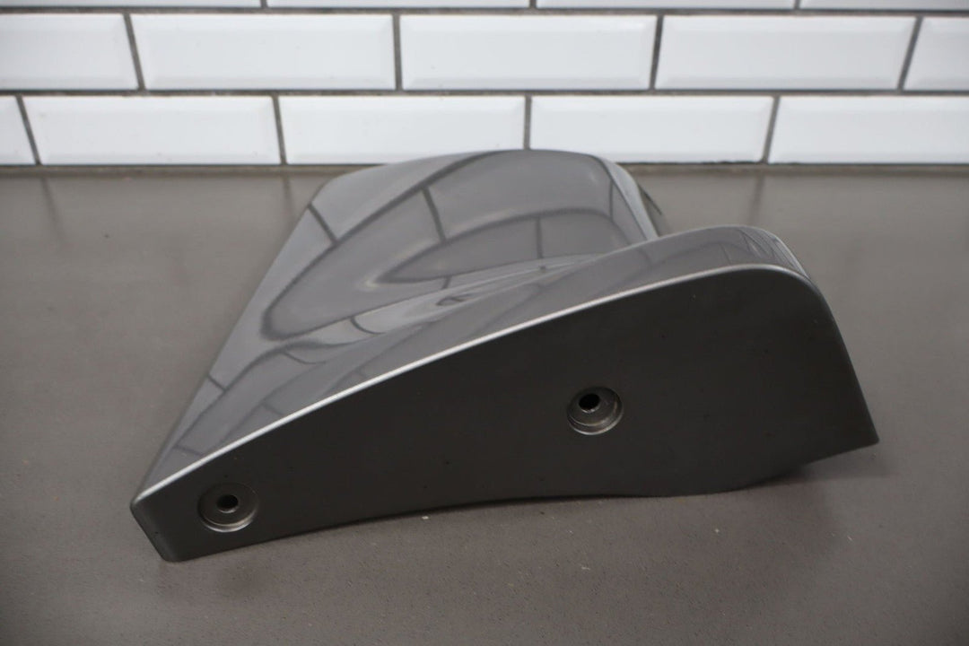 2003 - 2005 GMC Yukon Denali Left Rear Quarter Panel Moulding Genuine