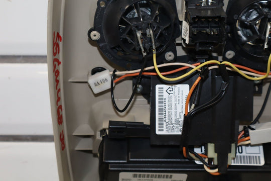 2003 - 2005 GMC Yukon Denali Roof Console OEM