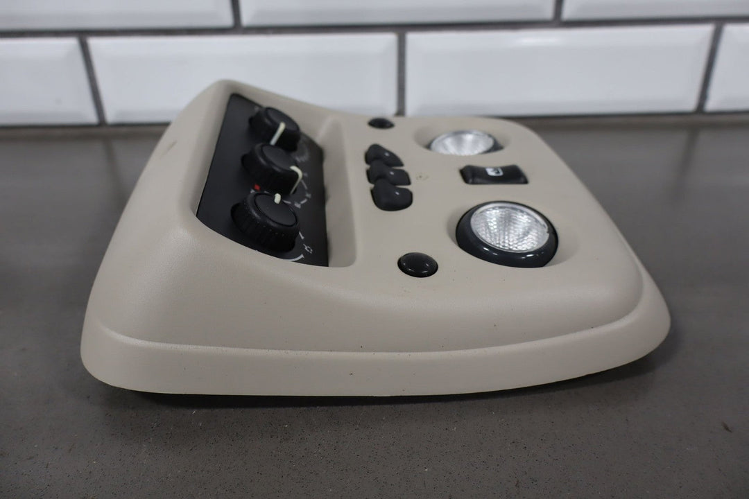 2003 - 2005 GMC Yukon Denali Roof Console OEM