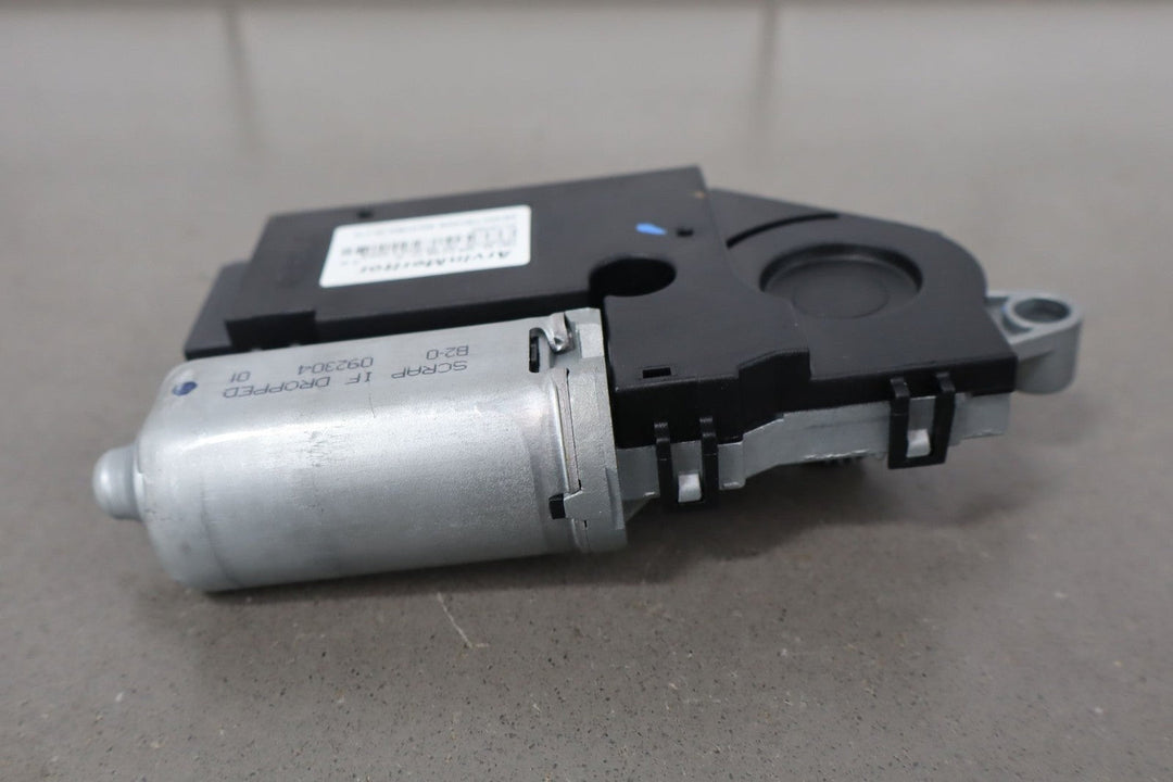 2003 - 2005 GMC Yukon Sunroof Motor Genuine