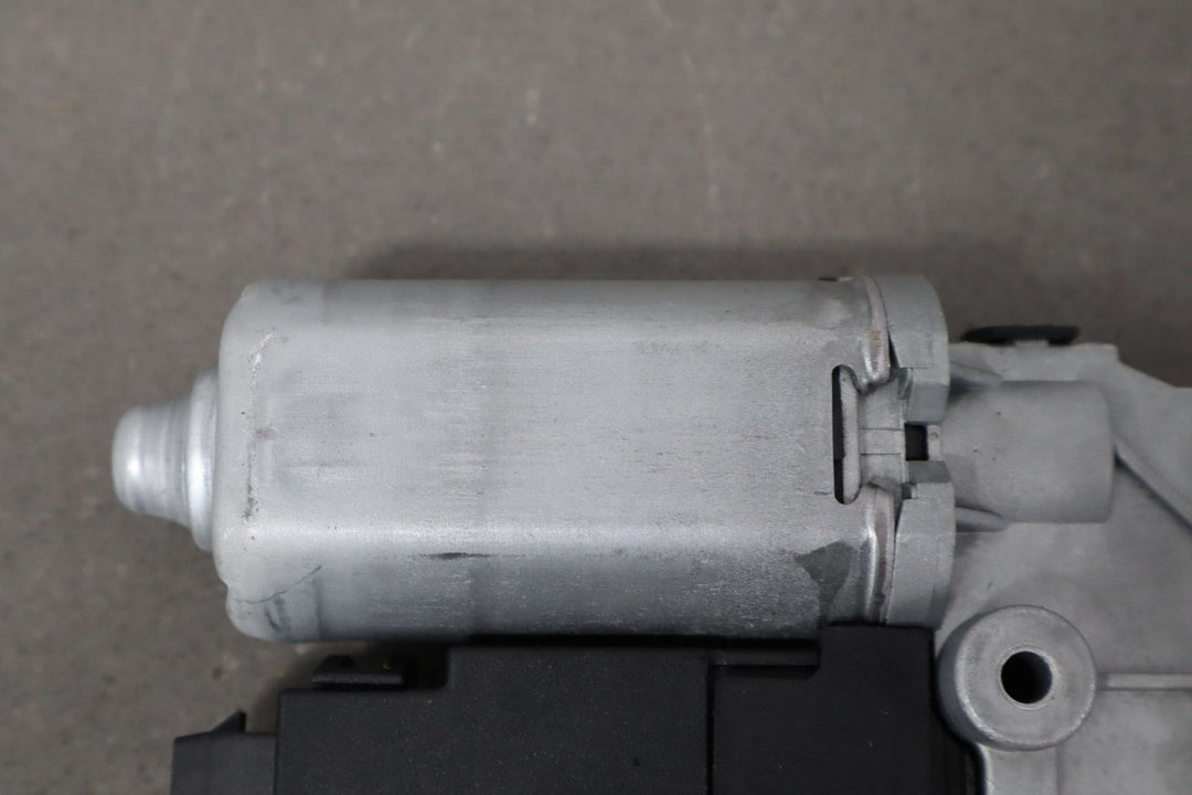 2003 - 2005 GMC Yukon Sunroof Motor Genuine