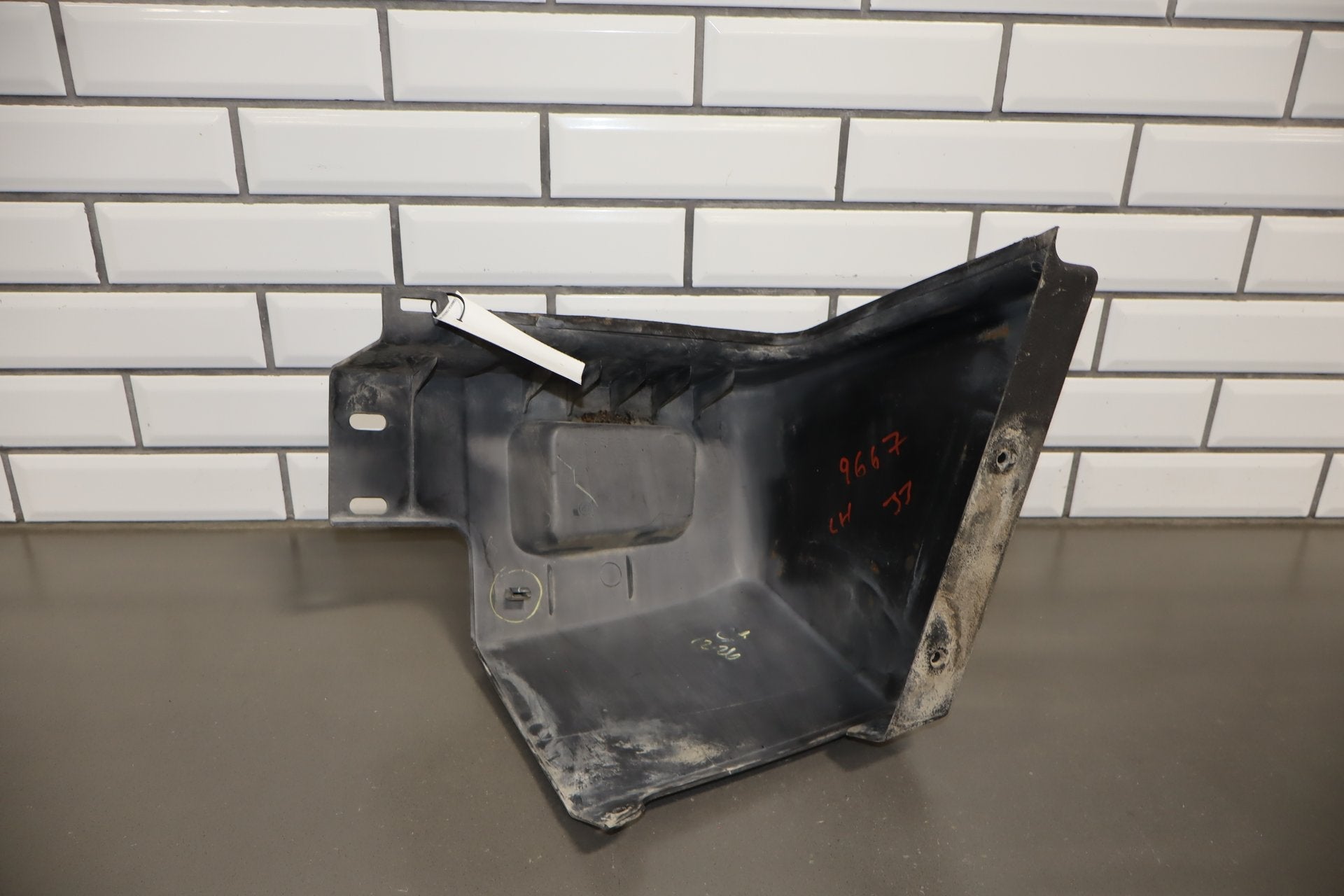 2003-2005 Hummer H2- Left Rear Bumper Extension 12335665
