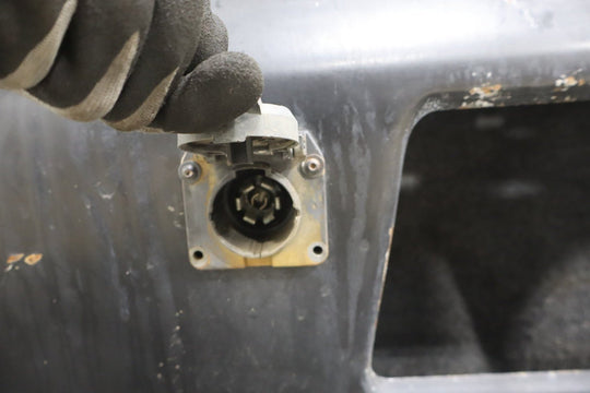 2003 - 2005 Hummer H2 Rear Bumper Center Metal Section 12335668 OEM