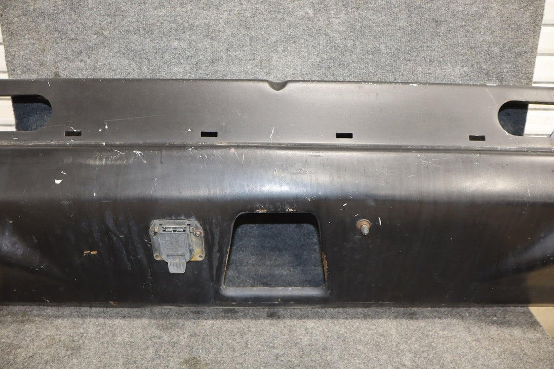 2003 - 2005 Hummer H2 Rear Bumper Center Metal Section 12335668 OEM