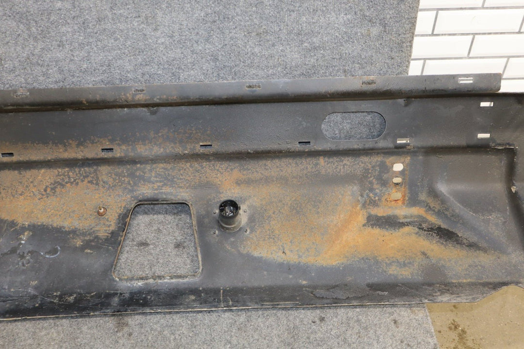 2003 - 2005 Hummer H2 Rear Bumper Center Metal Section 12335668 OEM