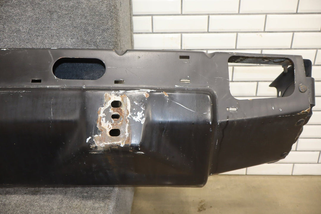 2003 - 2005 Hummer H2 Rear Bumper Center Metal Section 12335668 OEM