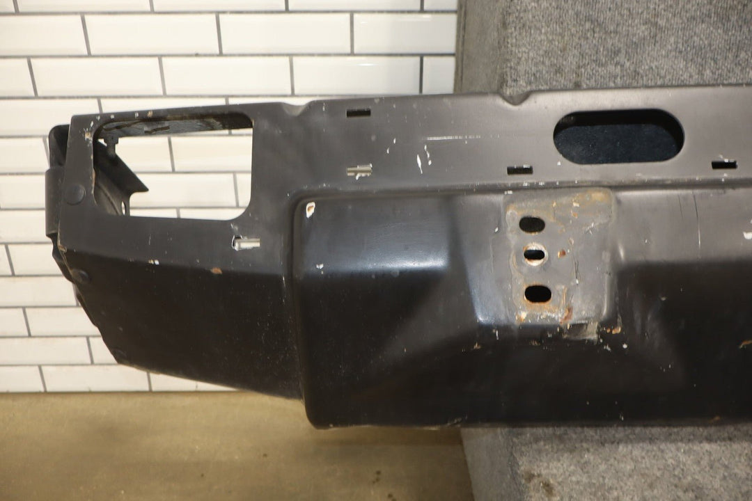 2003 - 2005 Hummer H2 Rear Bumper Center Metal Section 12335668 OEM